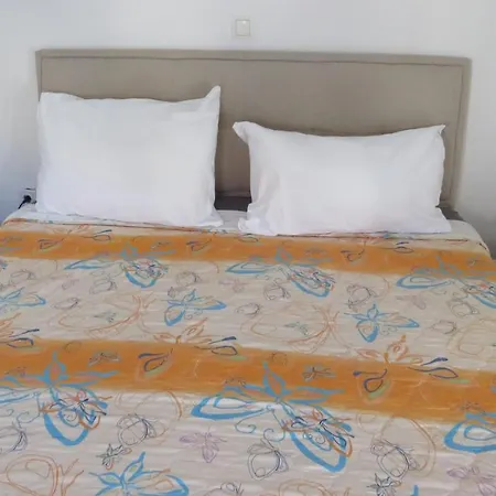 Apartment Budget Macan